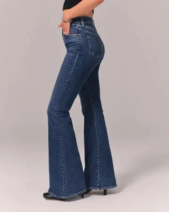 ⭐ Ultra High Rise Stretch Flare Jean