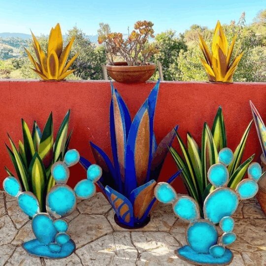 🎄Waterproof Solar Garden Agave Lamp