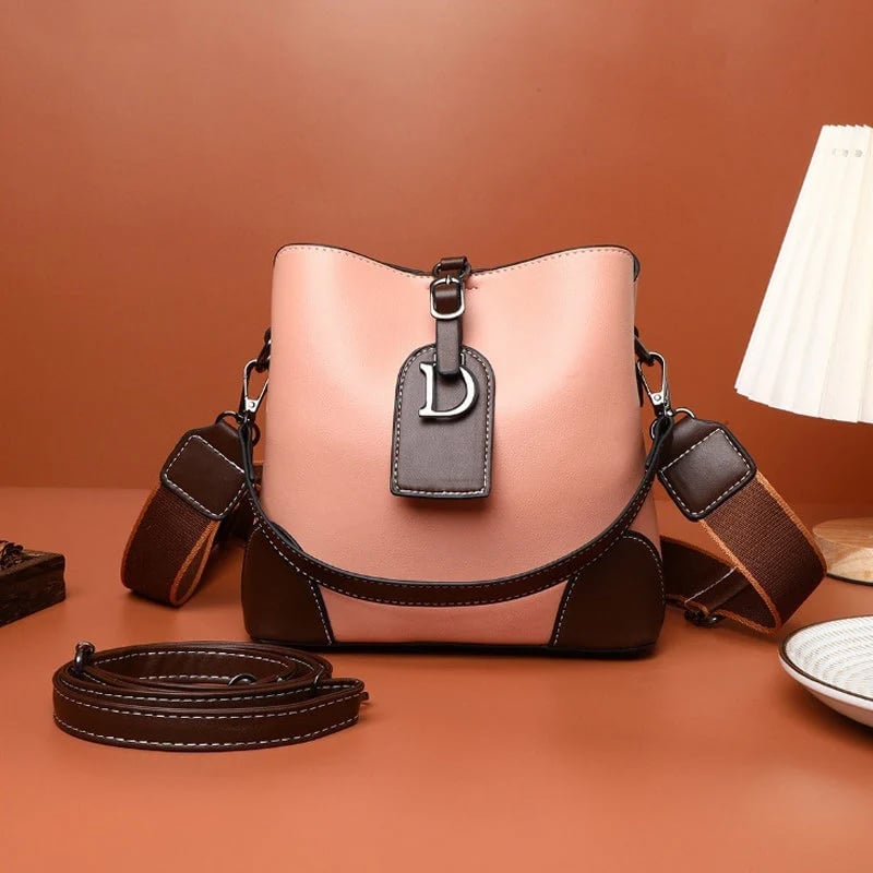 💗Genuine Leather Niche Women's Shoulder Bag👜