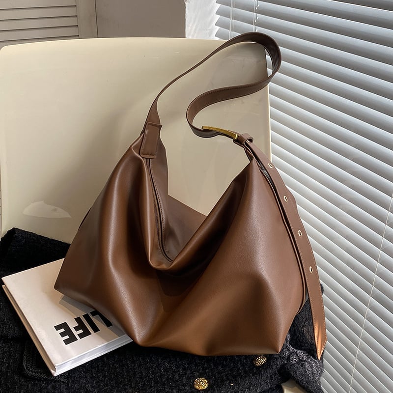 🎉High Quality Large-capacity Leather Trendy Shoulder Messenger Bag